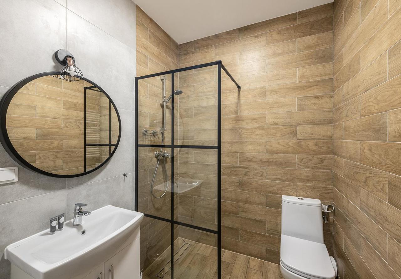 Warsaw-Aparts Herbu Janina Szpital Ngoại thất bức ảnh