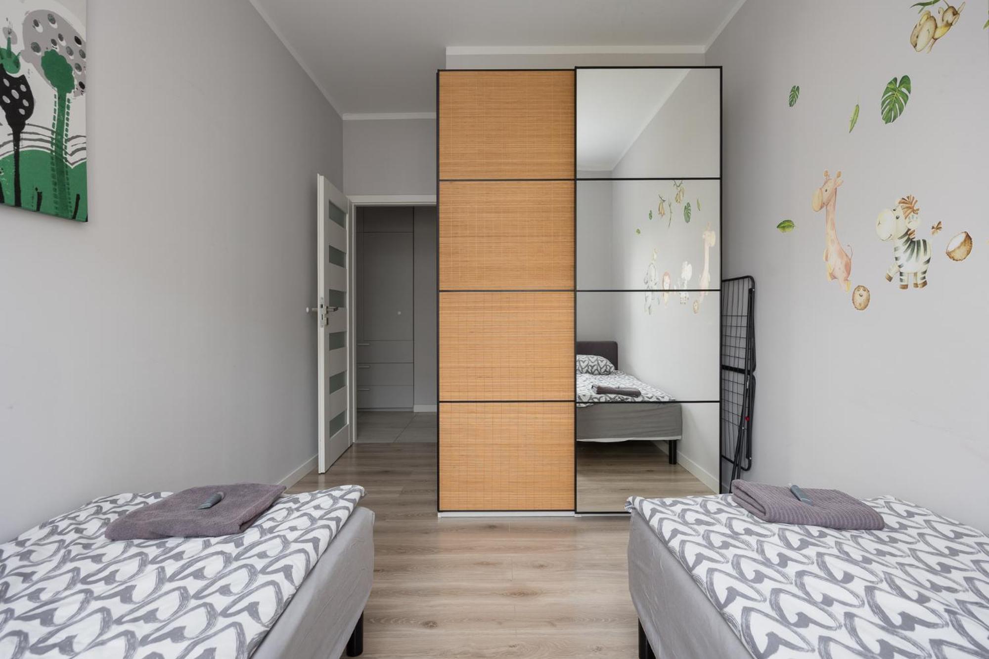 Warsaw-Aparts Herbu Janina Szpital Ngoại thất bức ảnh